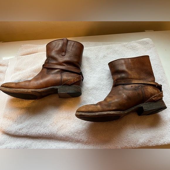 Frye Women’s Lindsay Plate Short Boot, Cognac Stone Wash, 7.5M - Picture 3 of 5